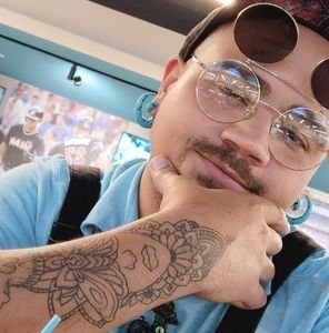 Meet your Posher, Kyle